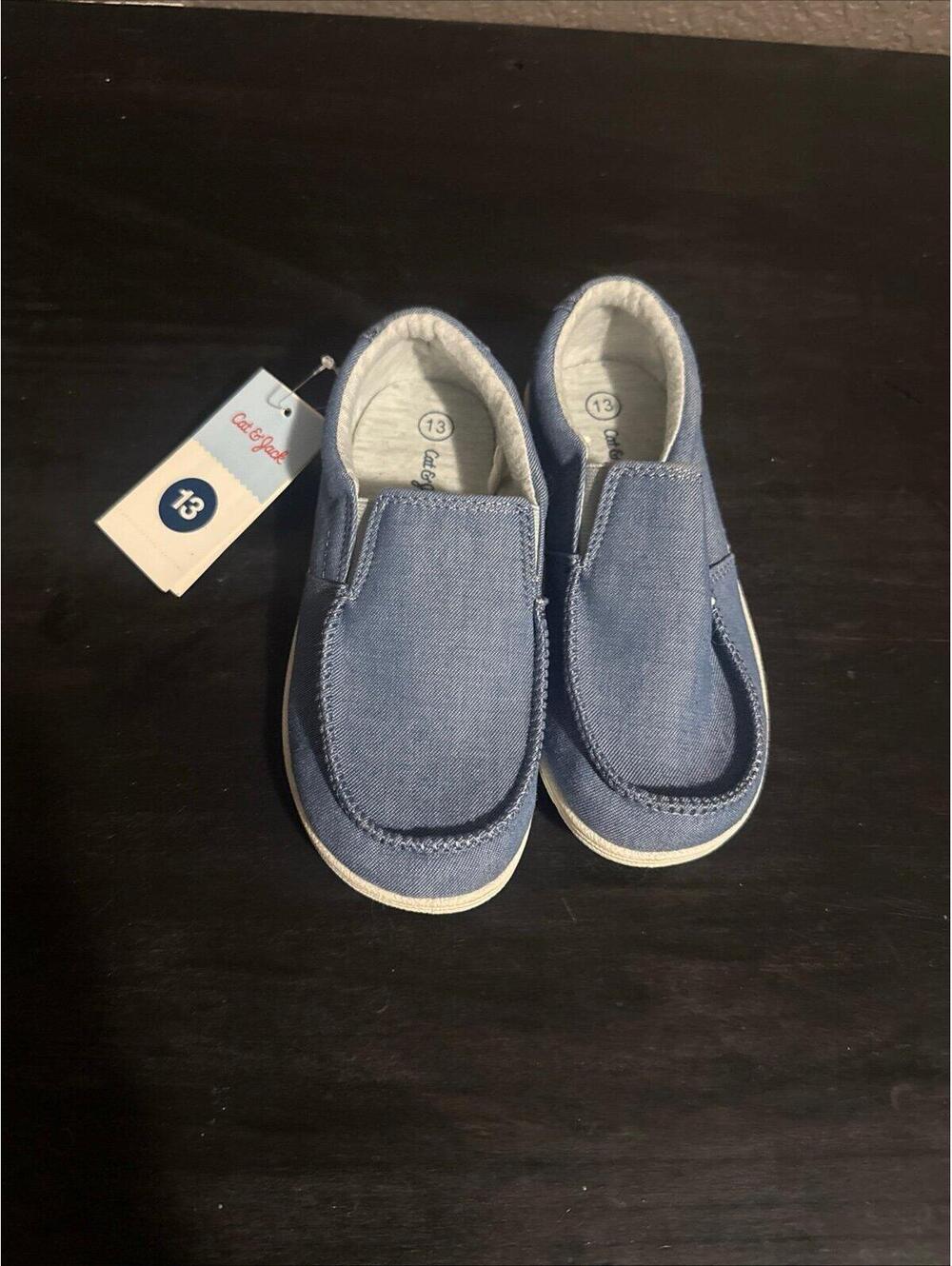 NWT Cat & Jack slip on shoes size 13